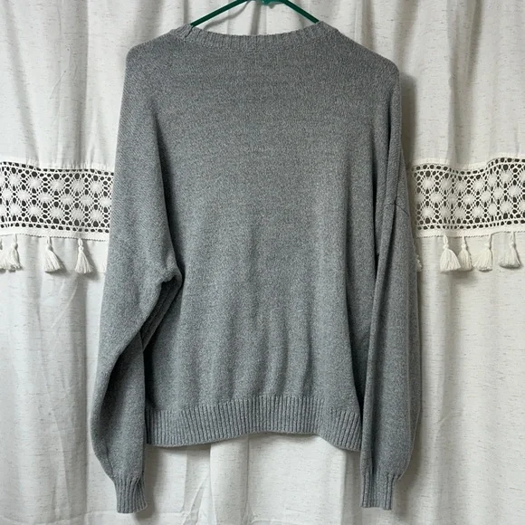 Hollister Light Gray Knit Crewneck Sweater - Picture 4 of 4